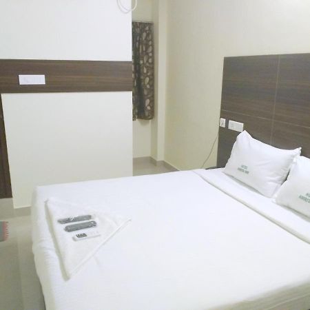Hotel Amrita Mogappair Chennai Exterior foto